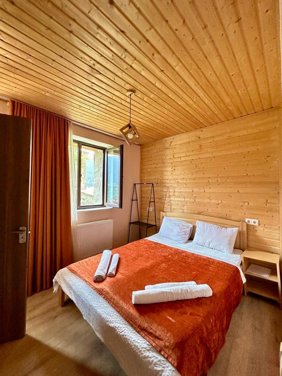 Guest House Keti Margiani Mestia Exterior foto