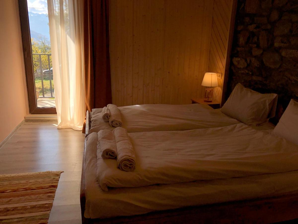 Guest House Keti Margiani Mestia Exterior foto
